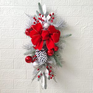 Finessepet indoor christmas wreath